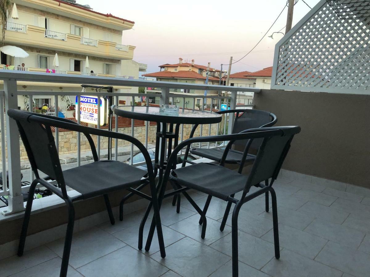 Brother'S House Kallithea  Extérieur photo